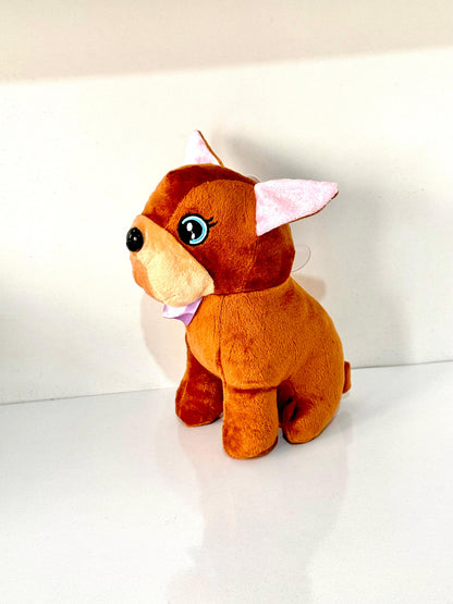 Sevimli Oturan Köpek Yapışan Oyuncak-Uyku Ve Oyun Arkadaşı